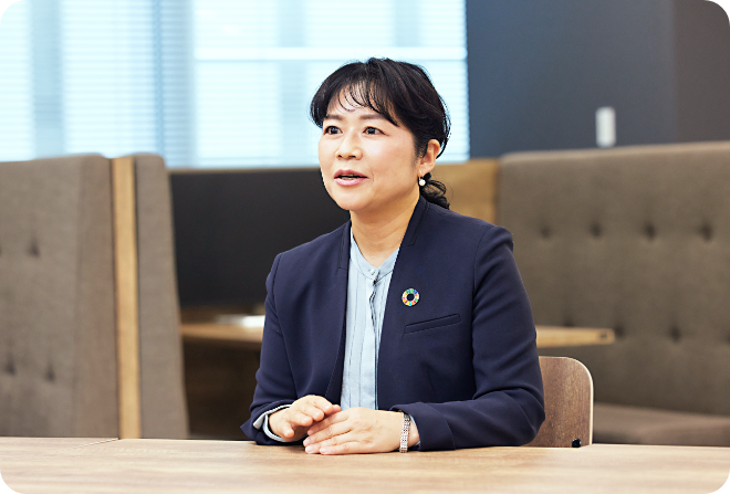 内海 智江代表取締役社長の写真